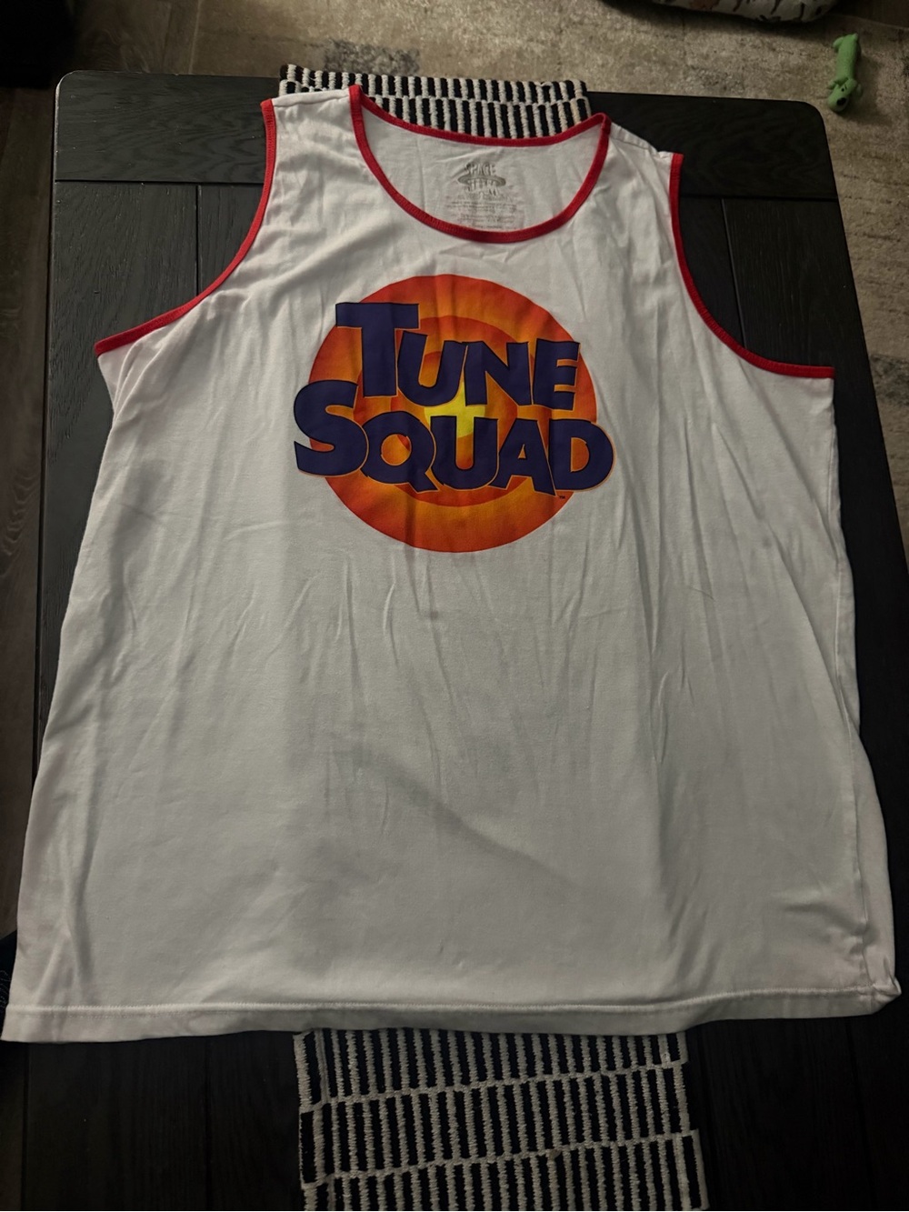 Men’s white Space Jam Tune Squad tank top featuring red trim size 2XLarge